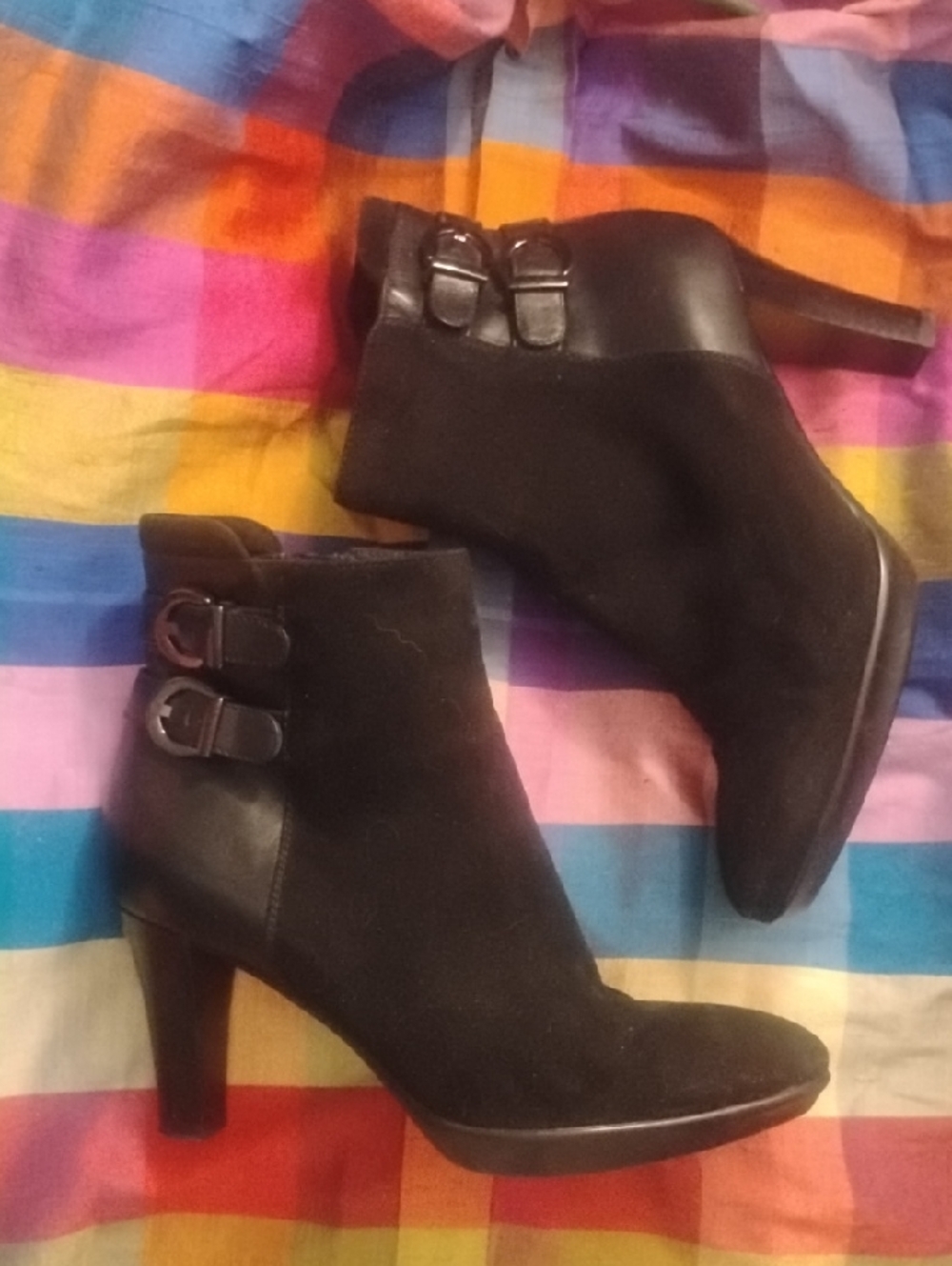 Aquatalia Black Suede & Leather Ankle Booties Buckle Heels Boots 7 Mint